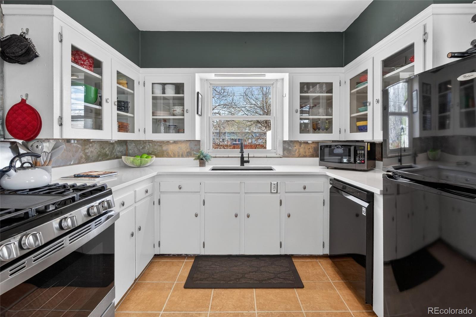 MLS Image #7 for 2380 s corona street,denver, Colorado