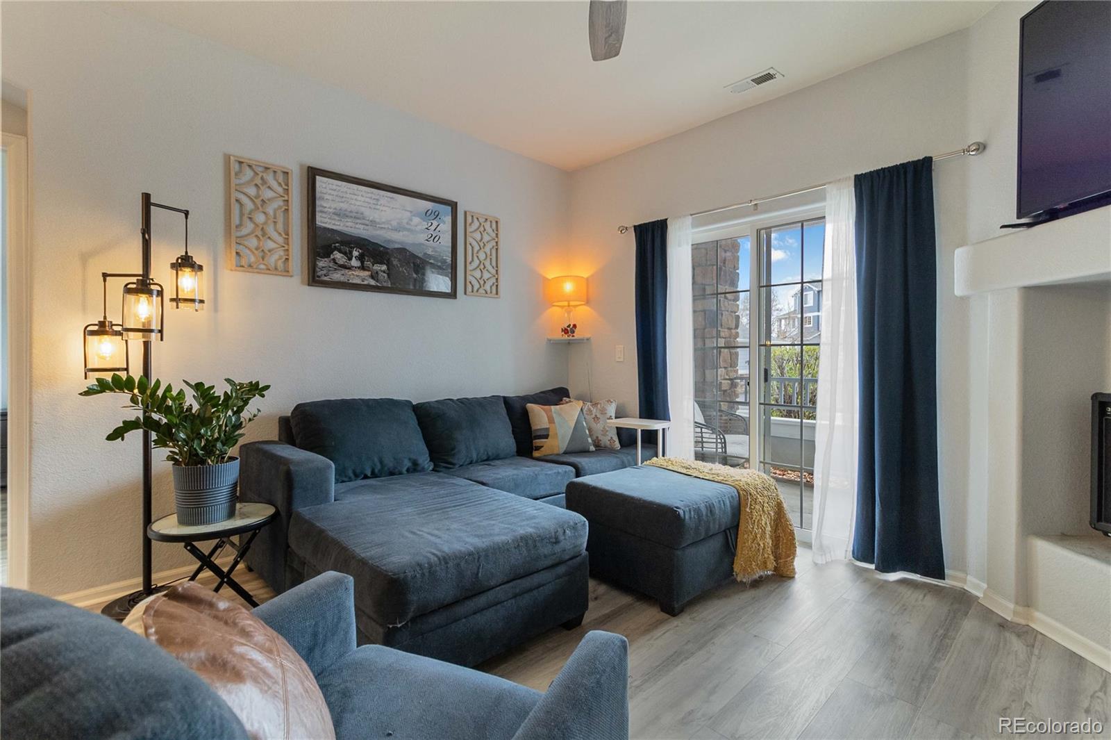 MLS Image #6 for 5255  memphis street,denver, Colorado