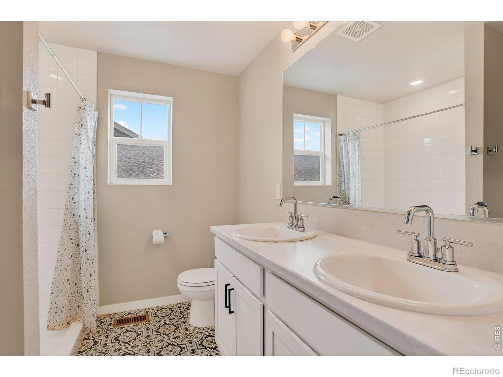 MLS Image #26 for 307  penguin street,johnstown, Colorado