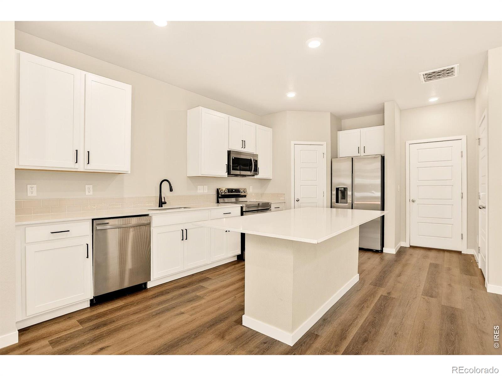 MLS Image #8 for 307  penguin street,johnstown, Colorado