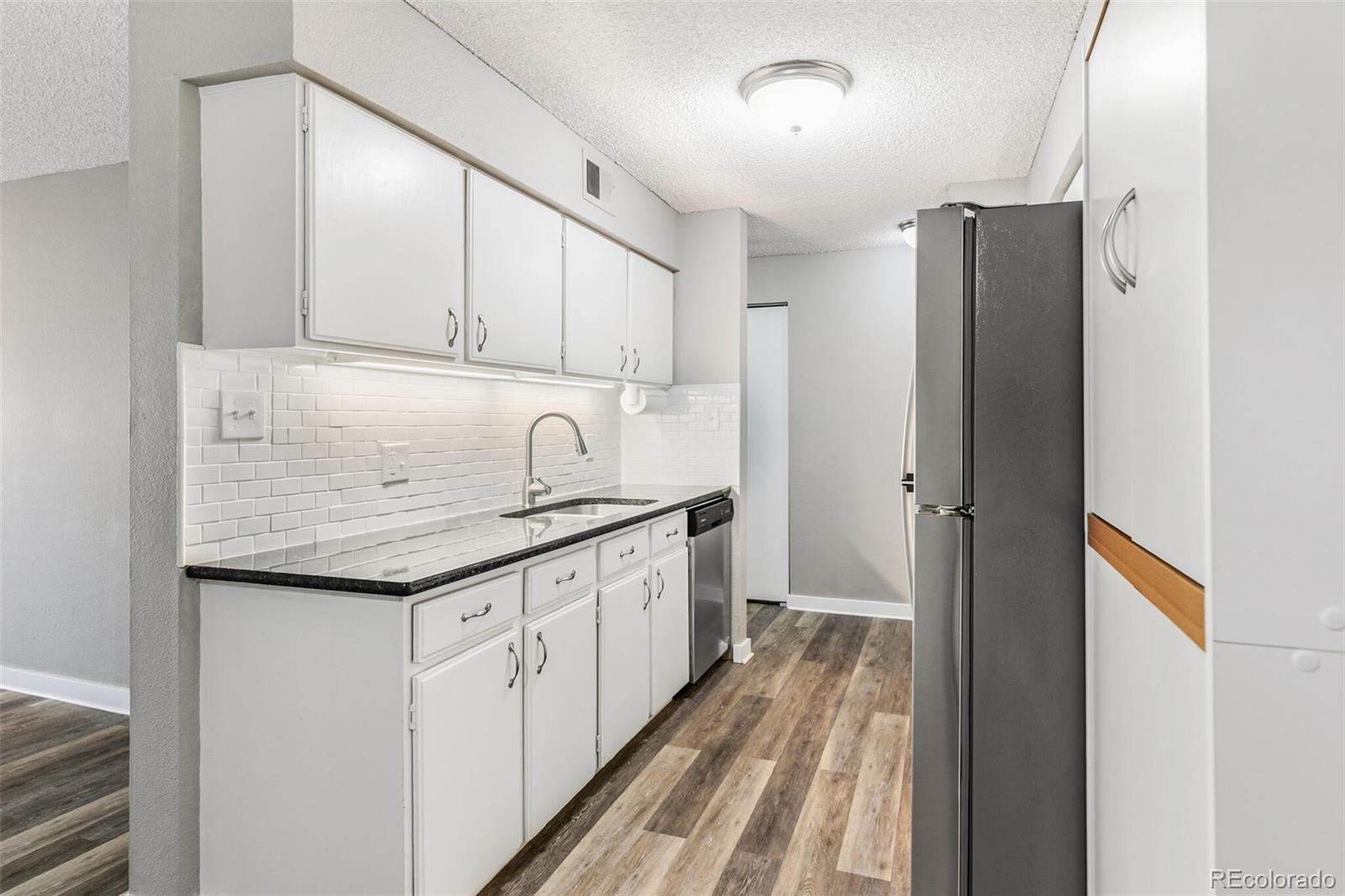MLS Image #9 for 7335 e quincy avenue,denver, Colorado