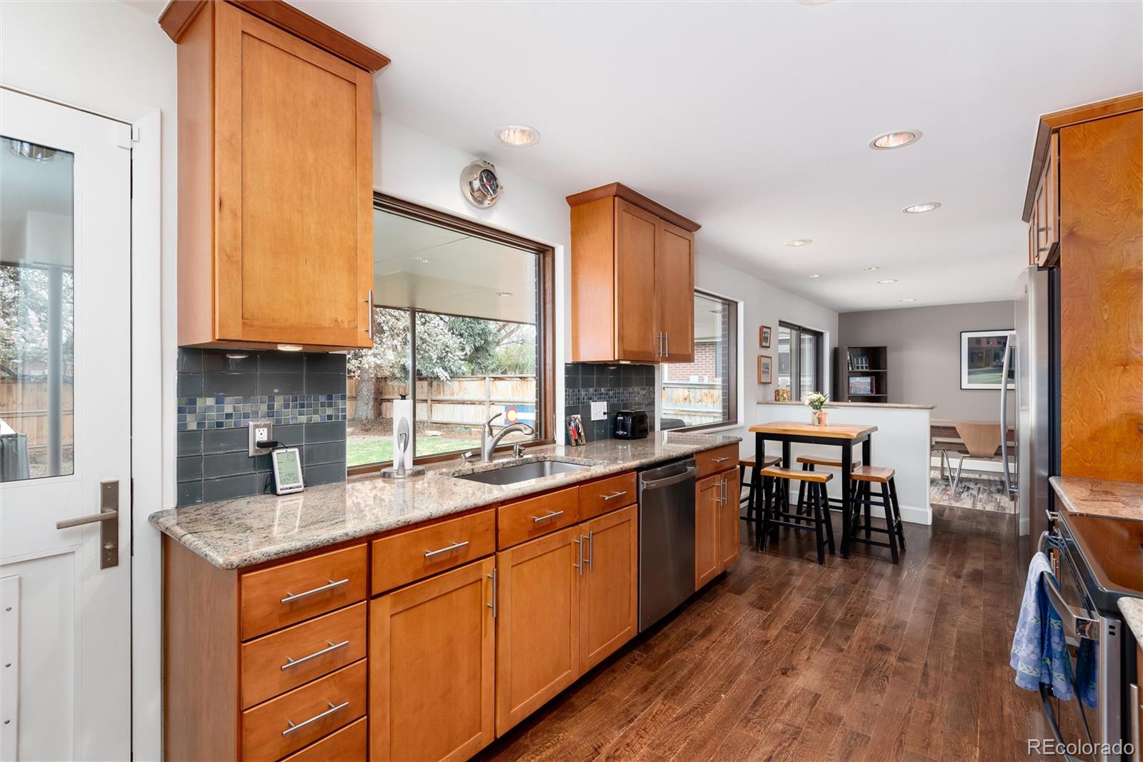 MLS Image #16 for 3034 s columbine street,denver, Colorado