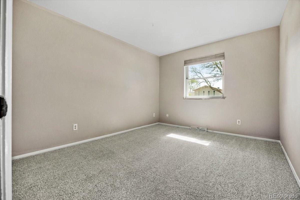 MLS Image #17 for 5477 s cimarron road,littleton, Colorado