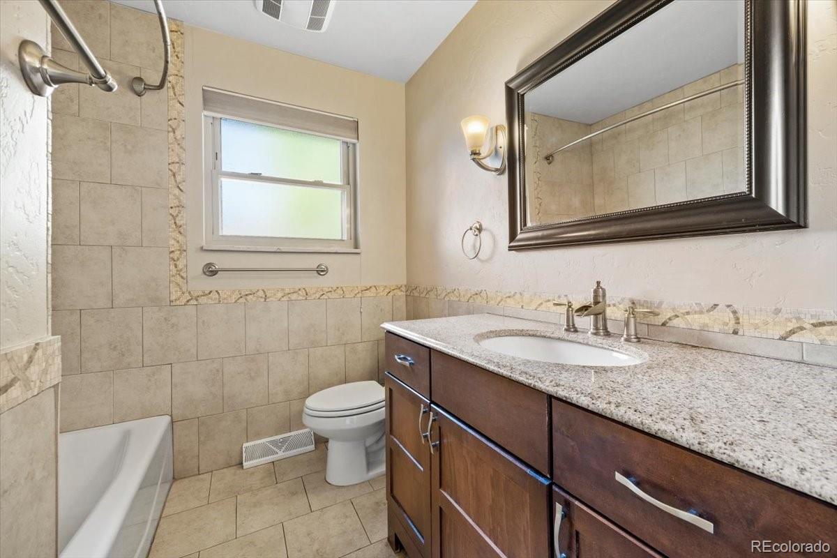 MLS Image #18 for 5477 s cimarron road,littleton, Colorado