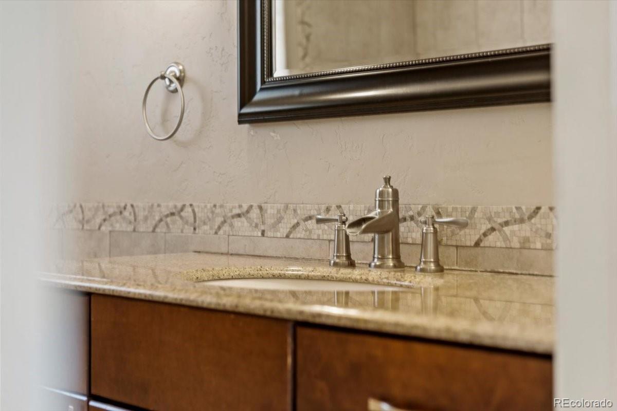 MLS Image #19 for 5477 s cimarron road,littleton, Colorado