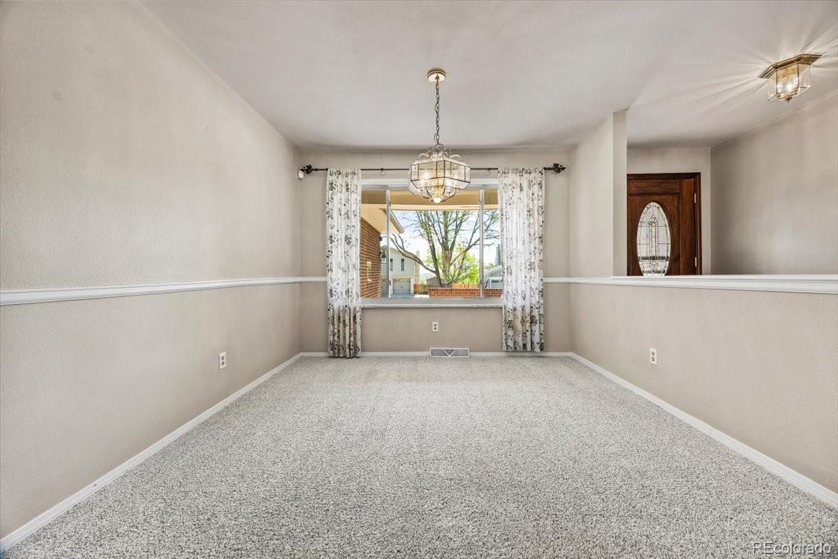 MLS Image #3 for 5477 s cimarron road,littleton, Colorado
