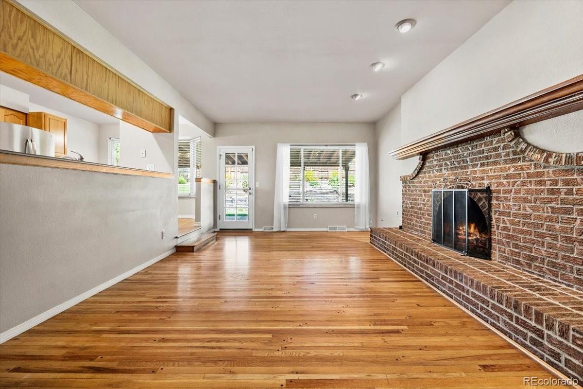 MLS Image #4 for 5477 s cimarron road,littleton, Colorado