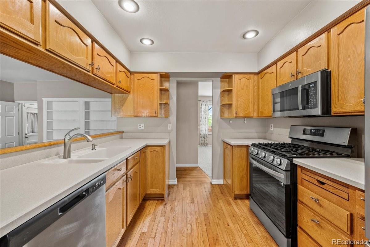 MLS Image #6 for 5477 s cimarron road,littleton, Colorado