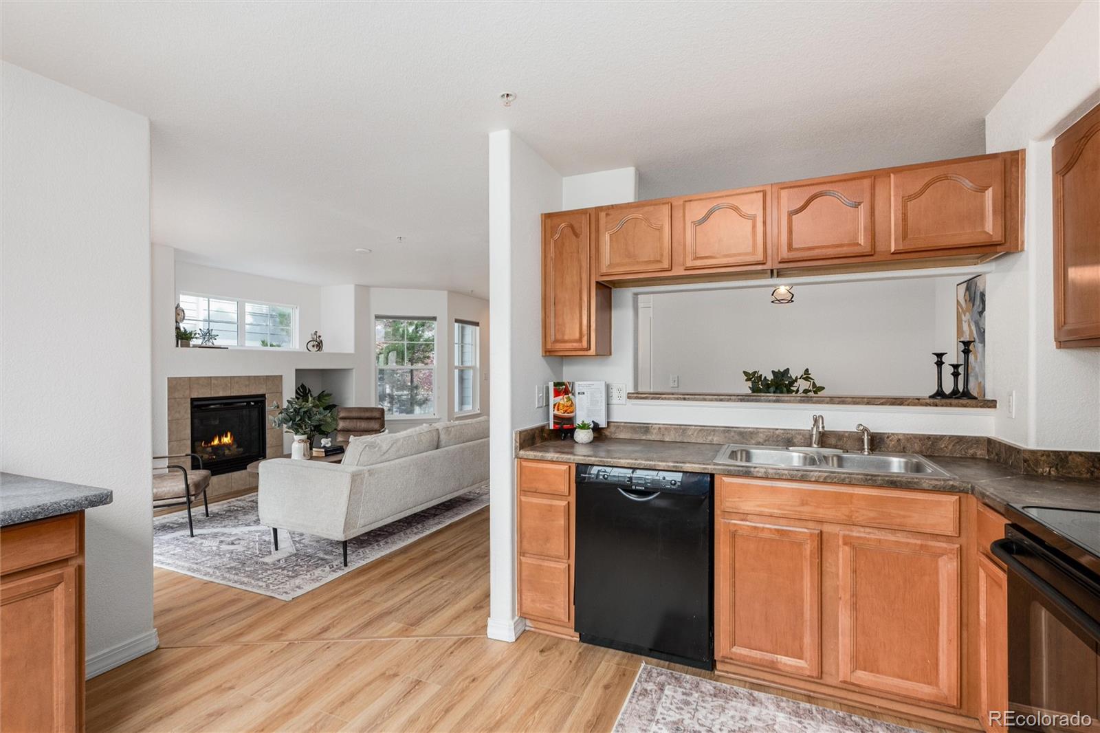 MLS Image #16 for 23501  alamo place,aurora, Colorado
