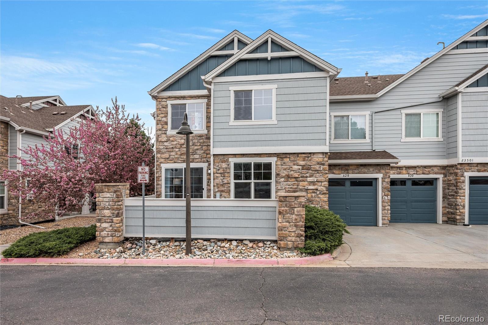 MLS Image #2 for 23501  alamo place,aurora, Colorado