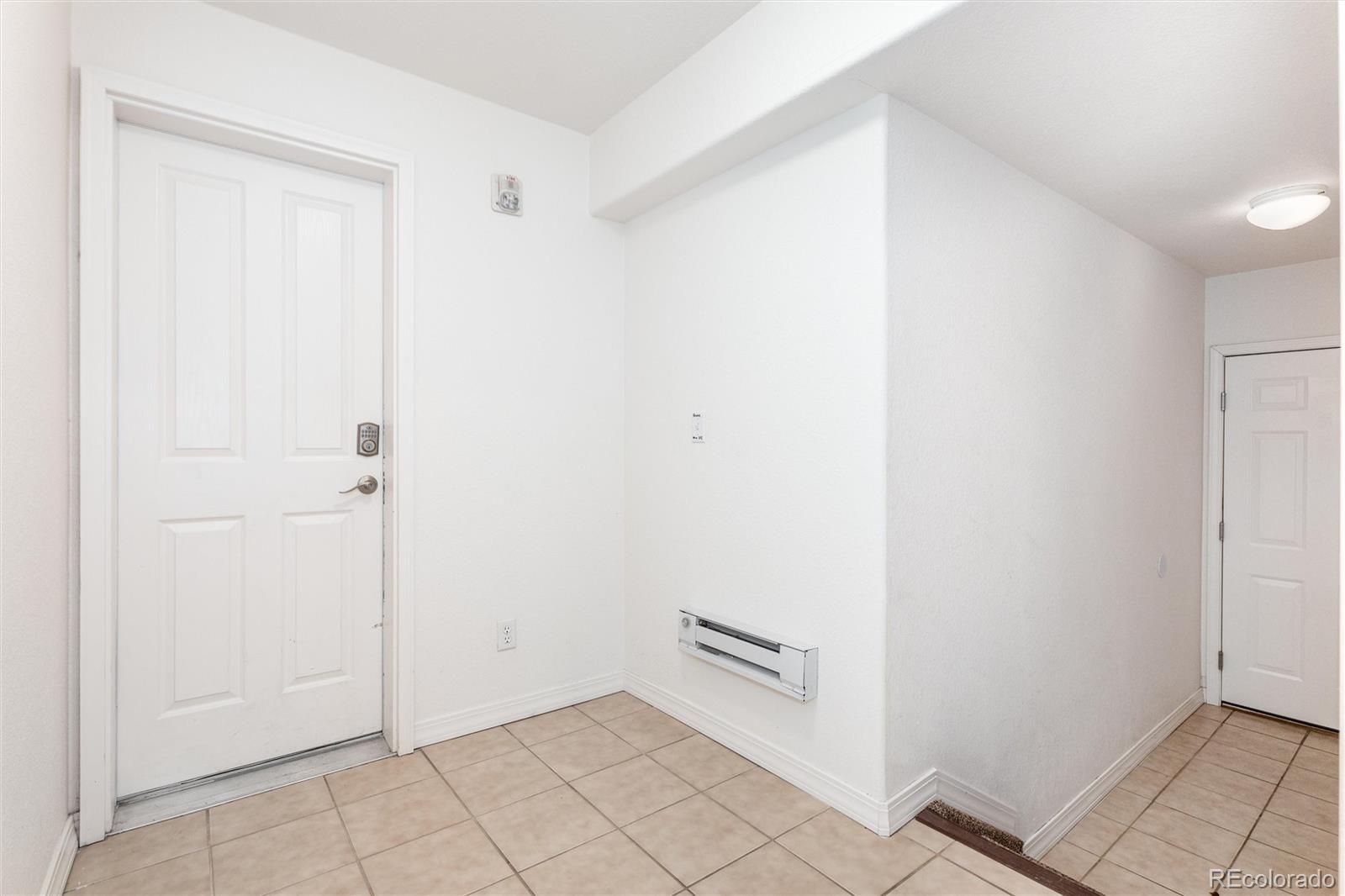 MLS Image #25 for 23501  alamo place,aurora, Colorado
