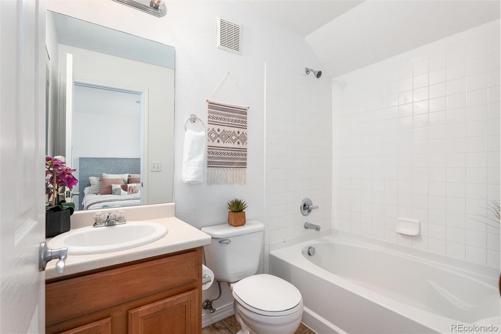 MLS Image #30 for 23501  alamo place,aurora, Colorado