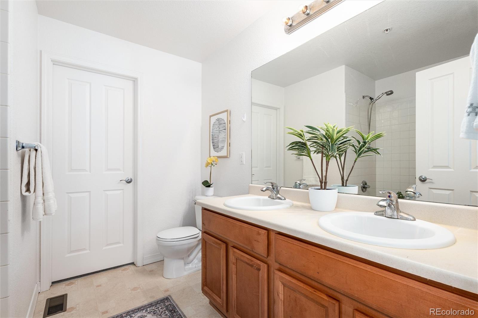 MLS Image #37 for 23501  alamo place,aurora, Colorado