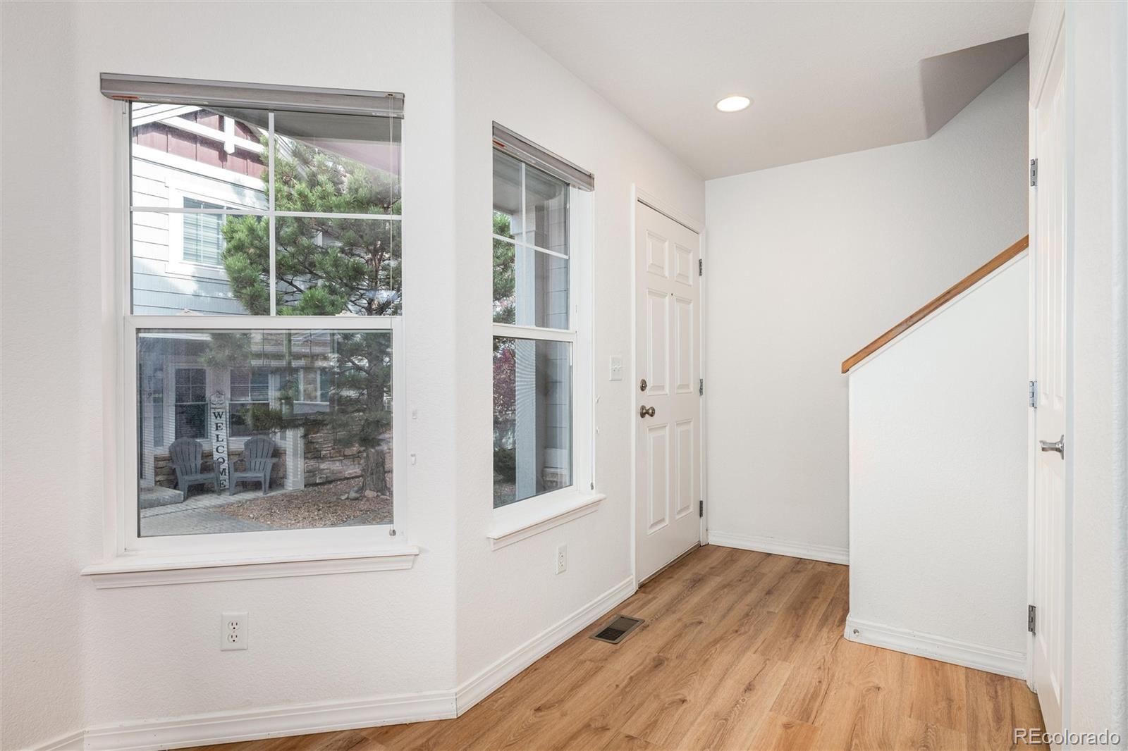 MLS Image #6 for 23501  alamo place,aurora, Colorado