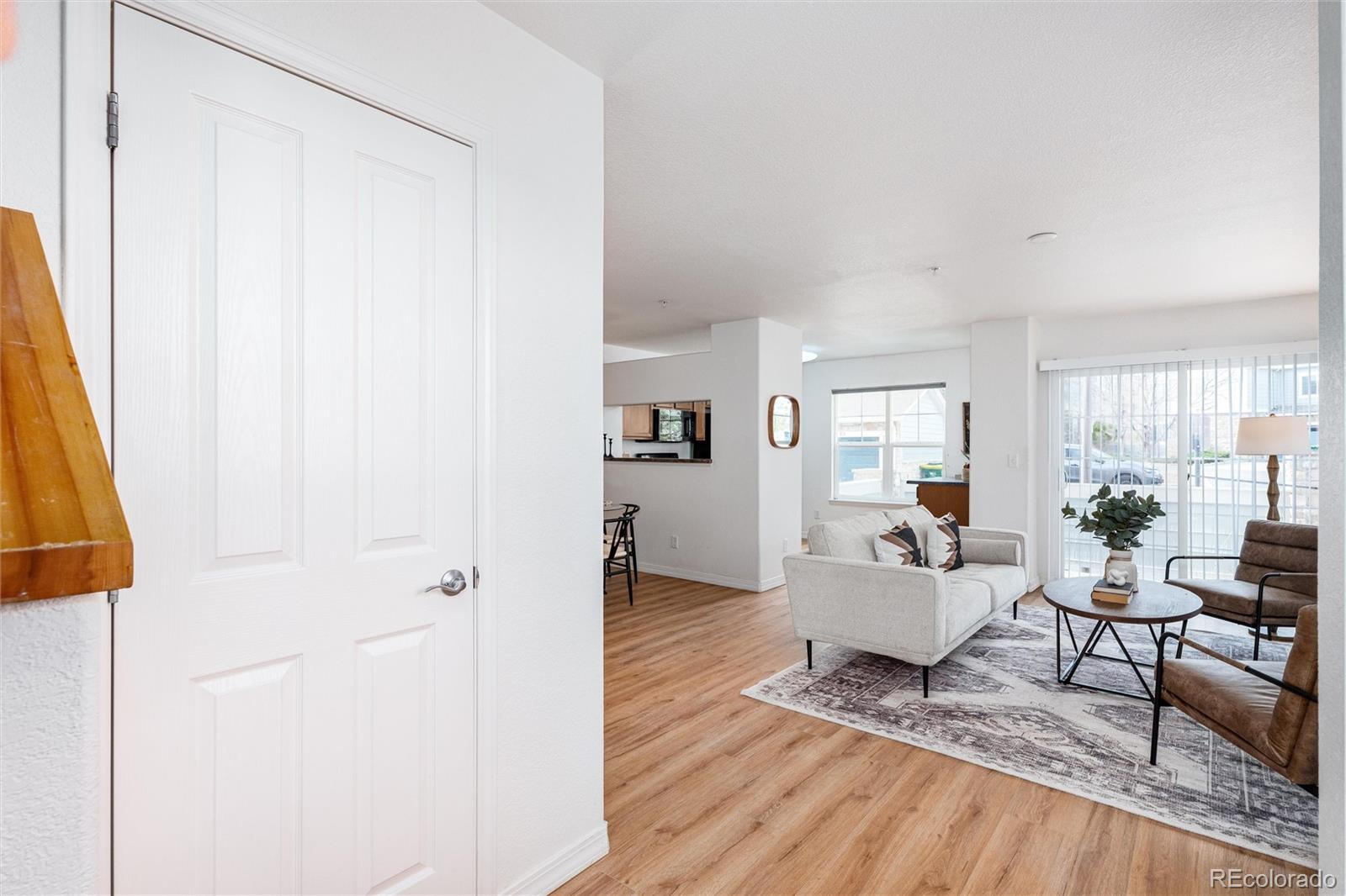 MLS Image #8 for 23501  alamo place,aurora, Colorado