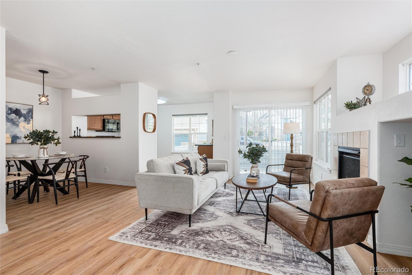 MLS Image #9 for 23501  alamo place,aurora, Colorado