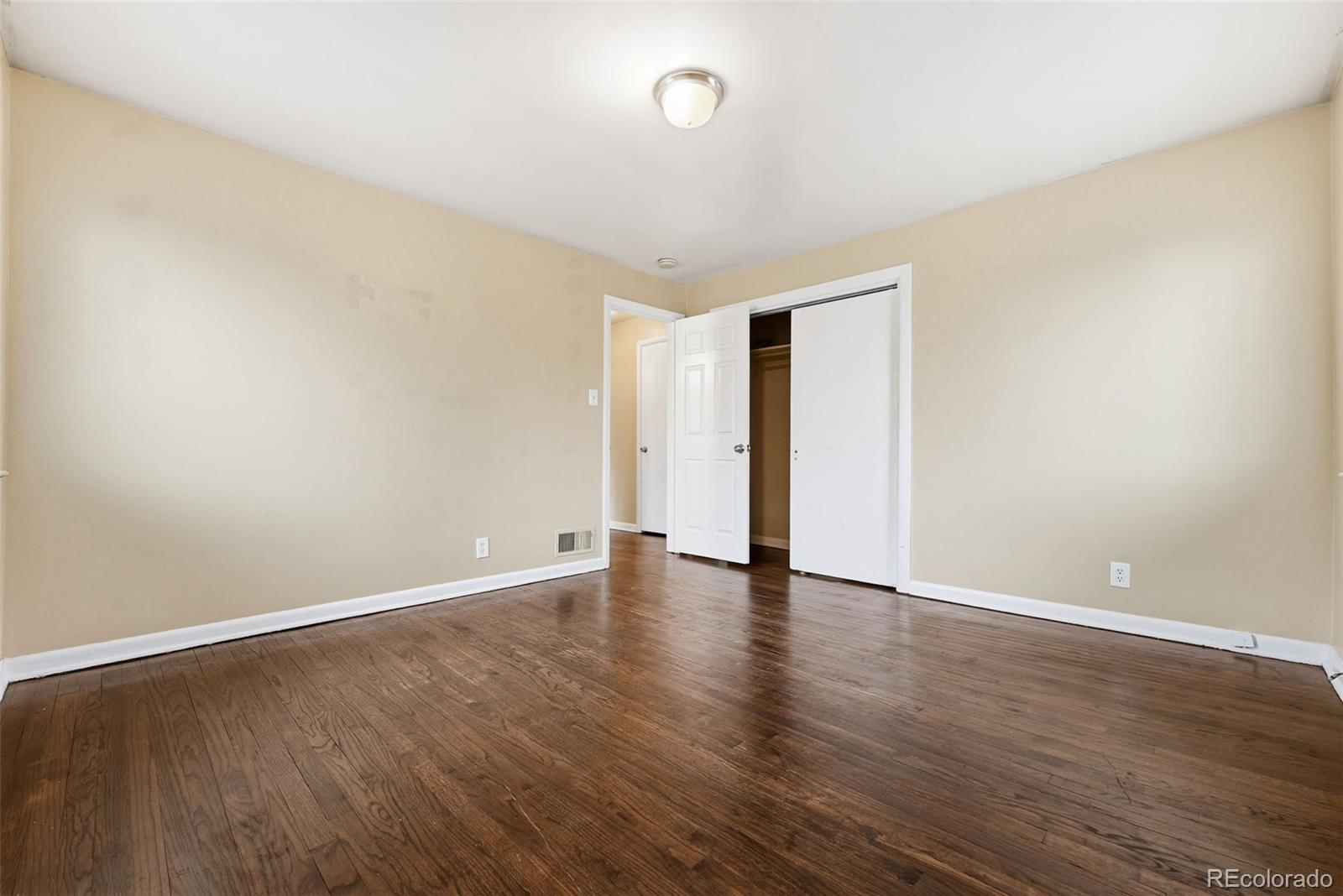 MLS Image #13 for 1717  clinton street,aurora, Colorado