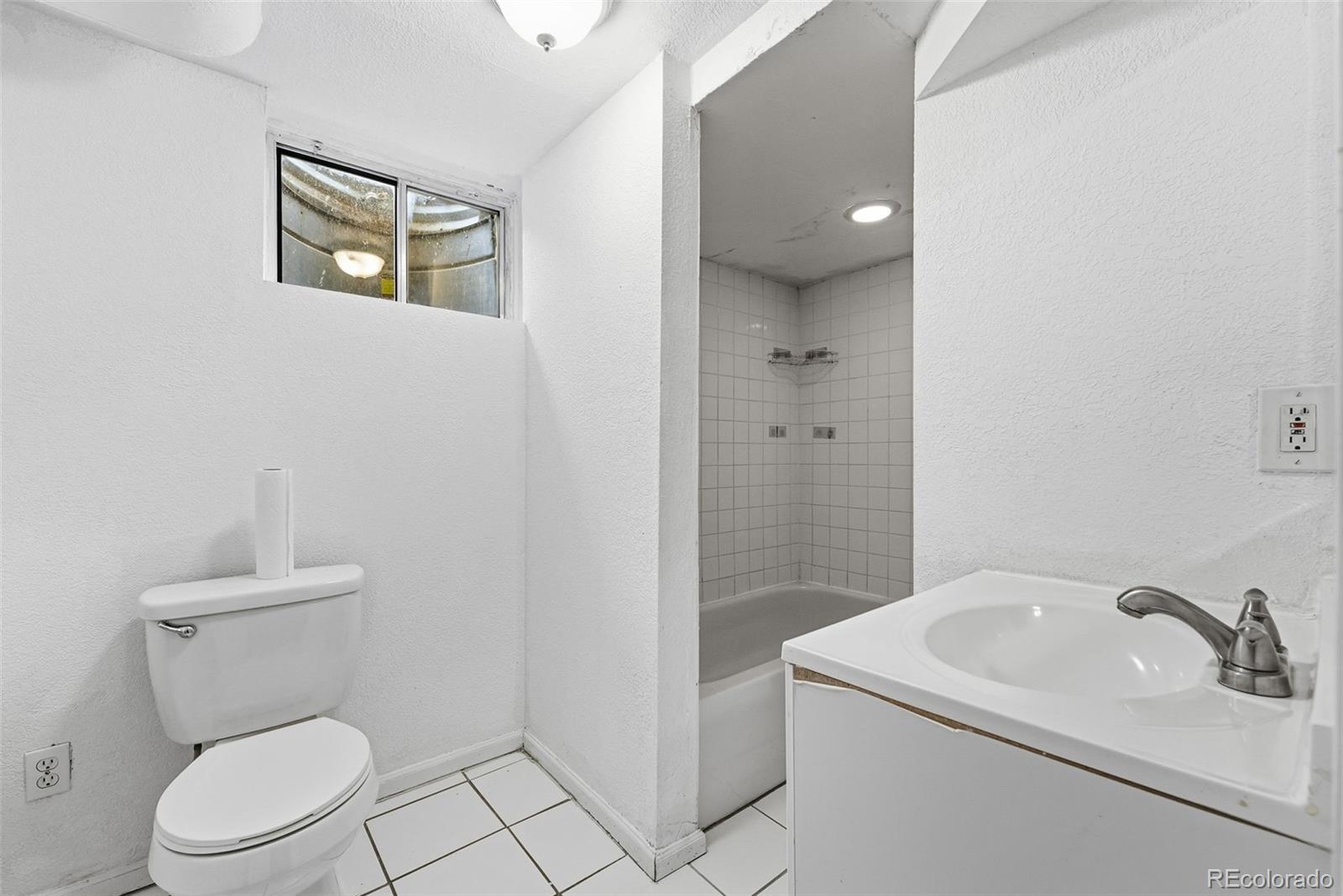 MLS Image #26 for 1717  clinton street,aurora, Colorado