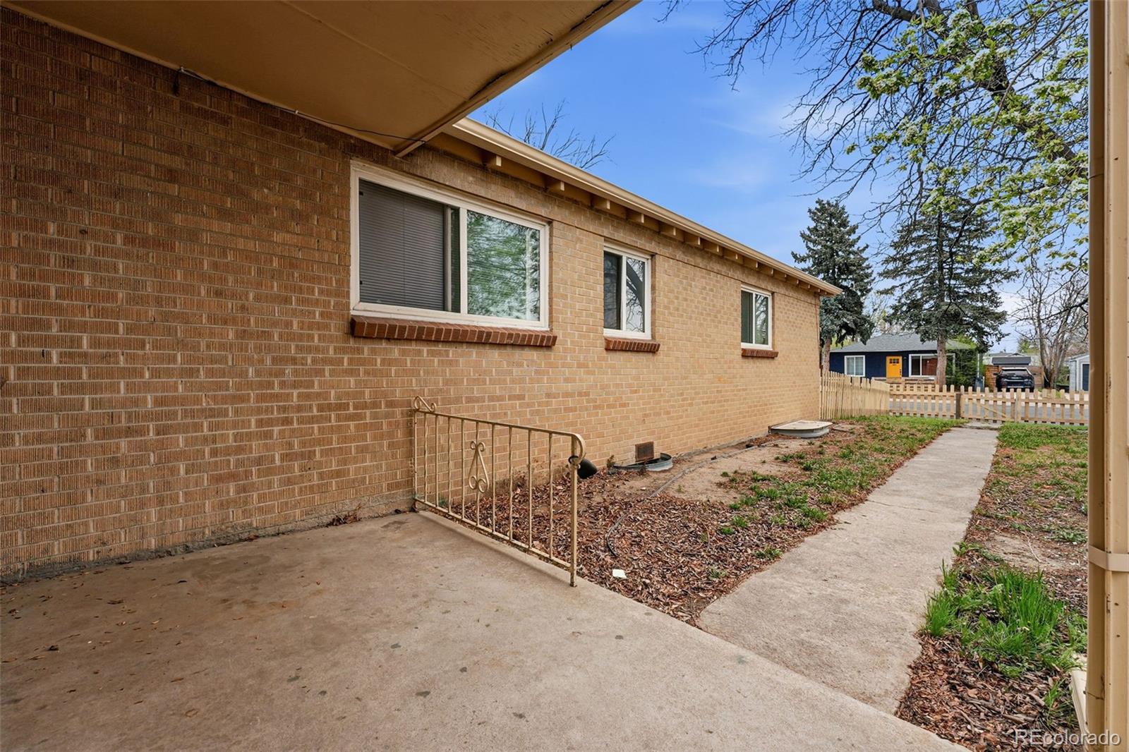 MLS Image #3 for 1717  clinton street,aurora, Colorado