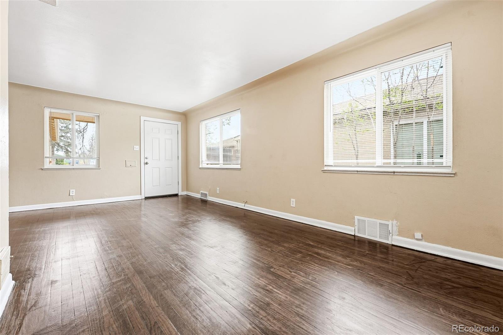 MLS Image #8 for 1717  clinton street,aurora, Colorado