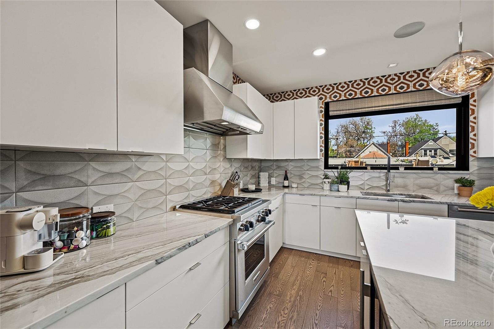 MLS Image #11 for 2483 w caithness place,denver, Colorado