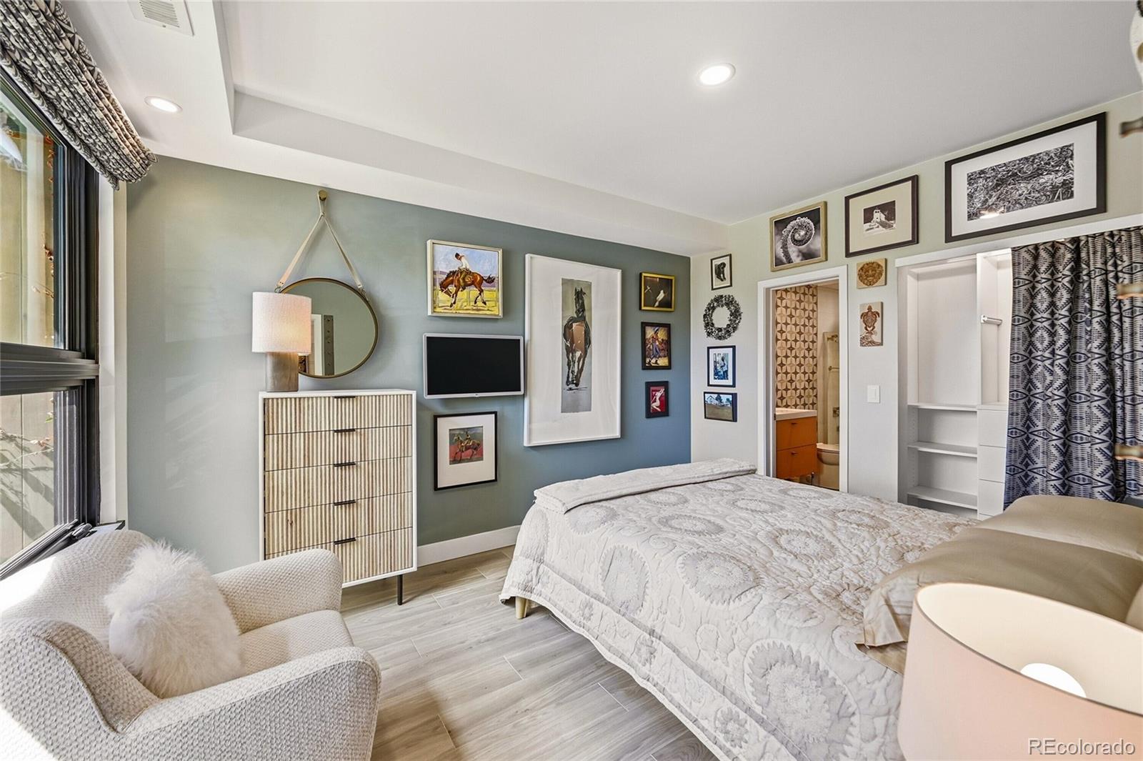 MLS Image #4 for 2483 w caithness place,denver, Colorado