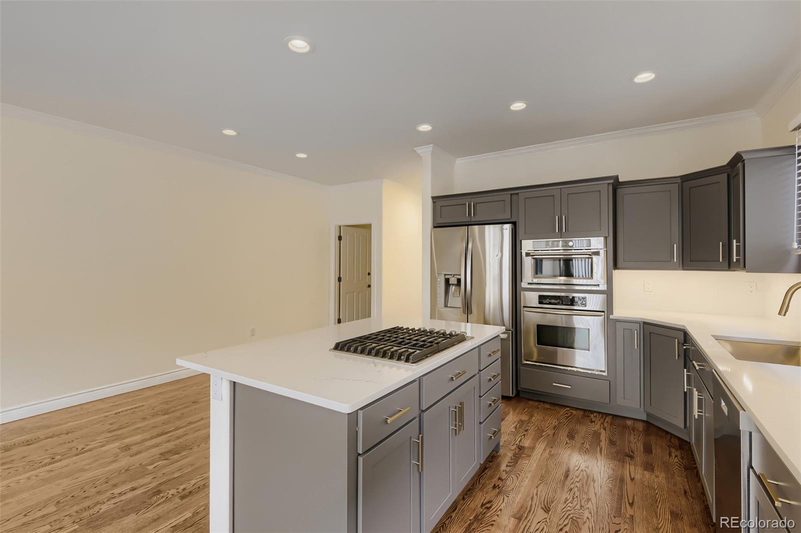 MLS Image #14 for 268 s garfield street,denver, Colorado