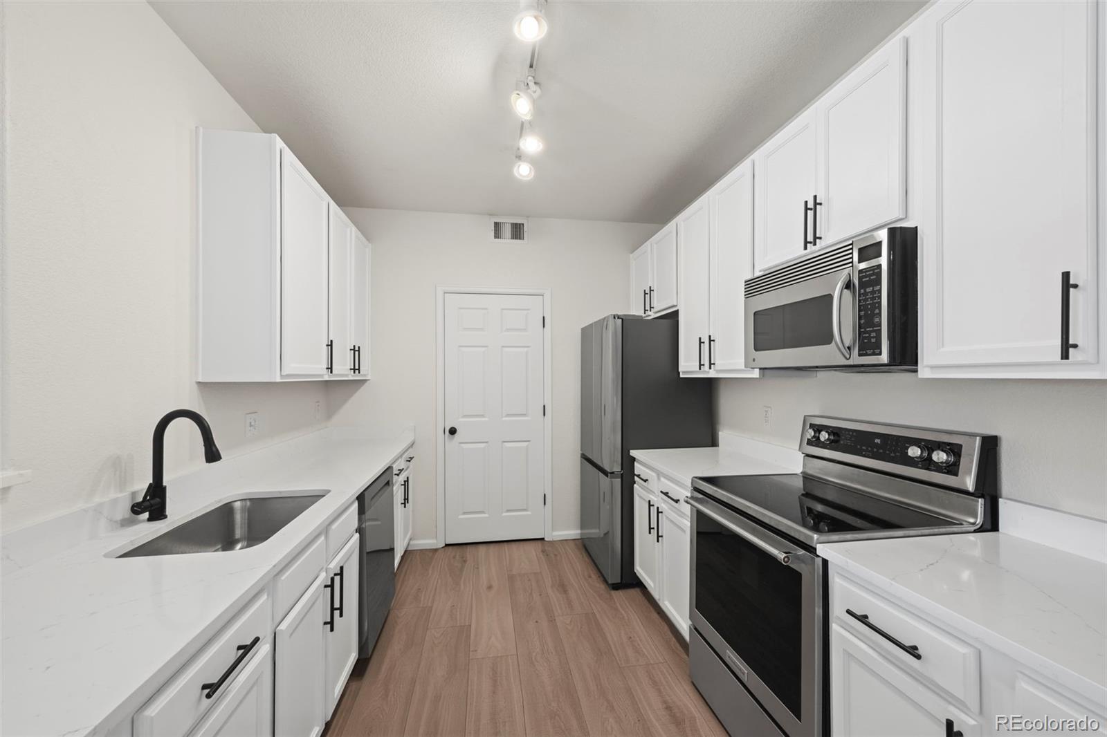 MLS Image #7 for 4451 s ammons street,littleton, Colorado