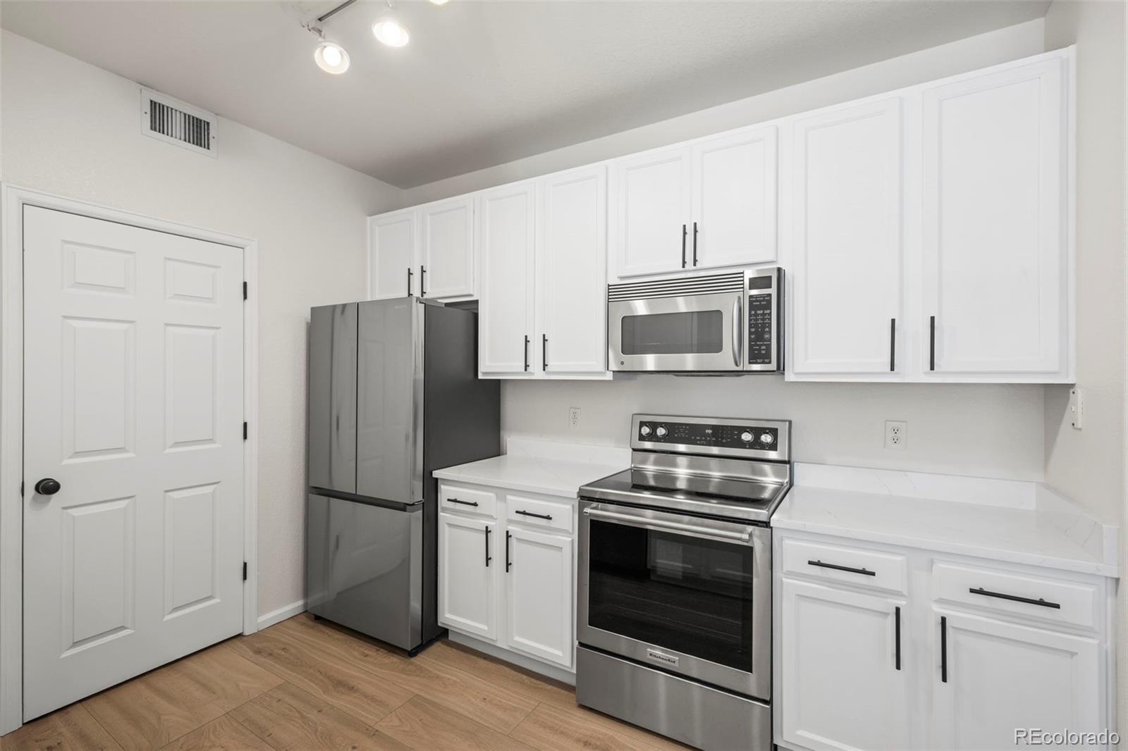 MLS Image #8 for 4451 s ammons street,littleton, Colorado
