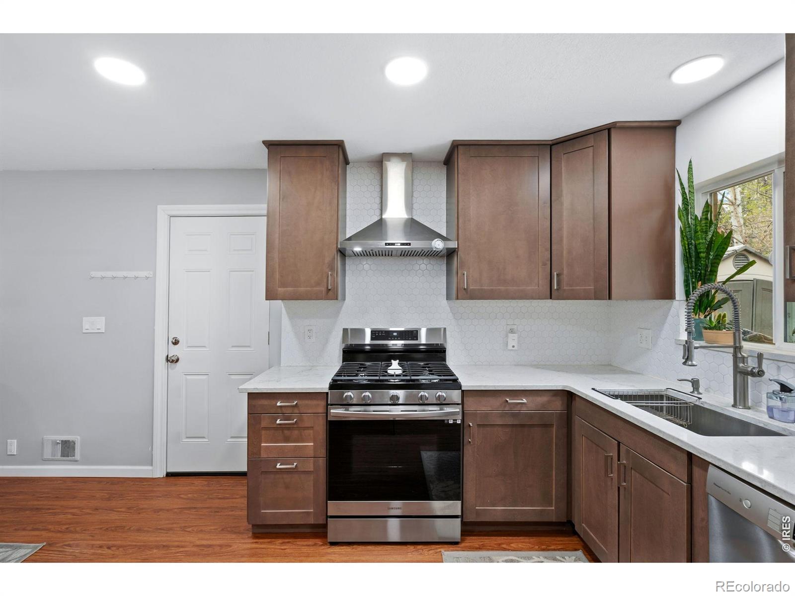 MLS Image #11 for 1210  gard place,loveland, Colorado