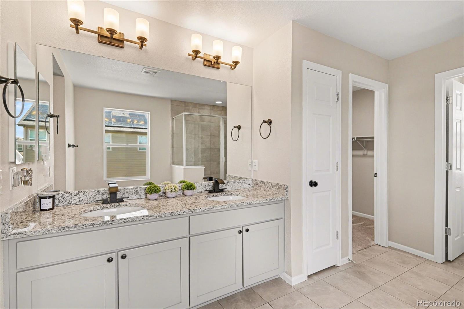 MLS Image #15 for 4726  hannibal street,denver, Colorado