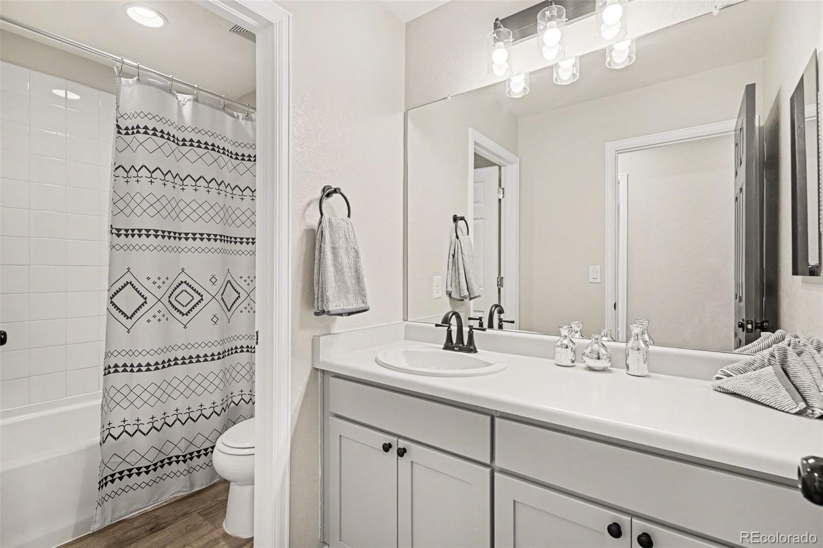 MLS Image #21 for 4726  hannibal street,denver, Colorado