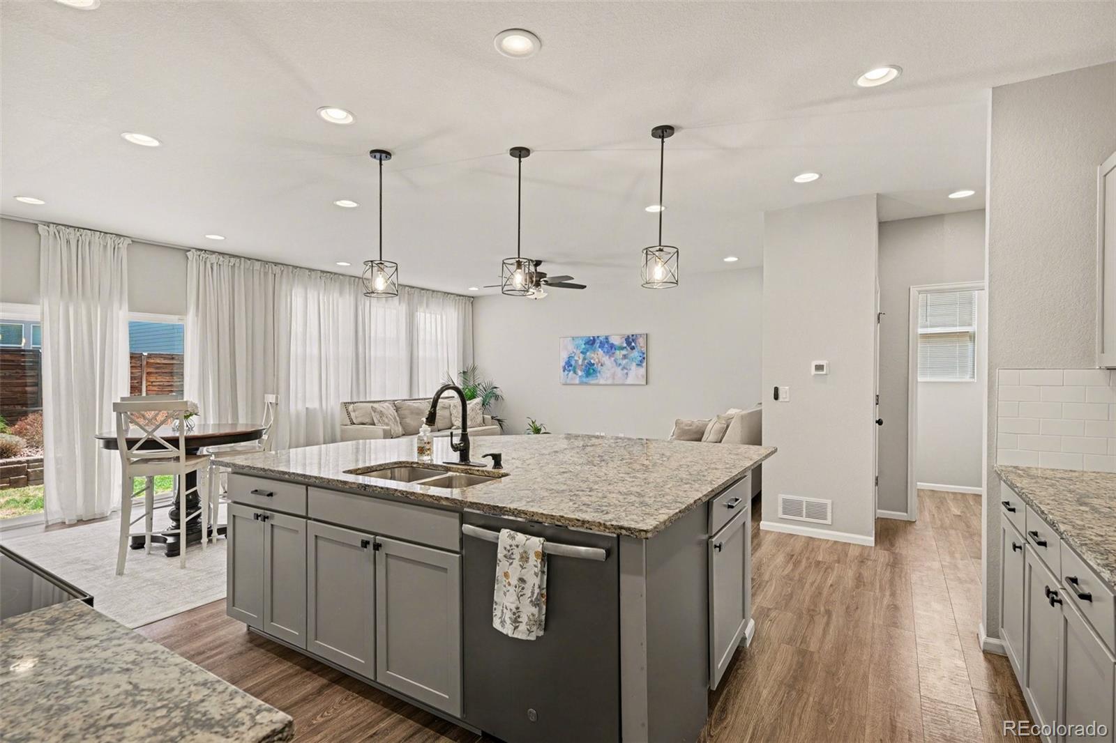 MLS Image #7 for 4726  hannibal street,denver, Colorado