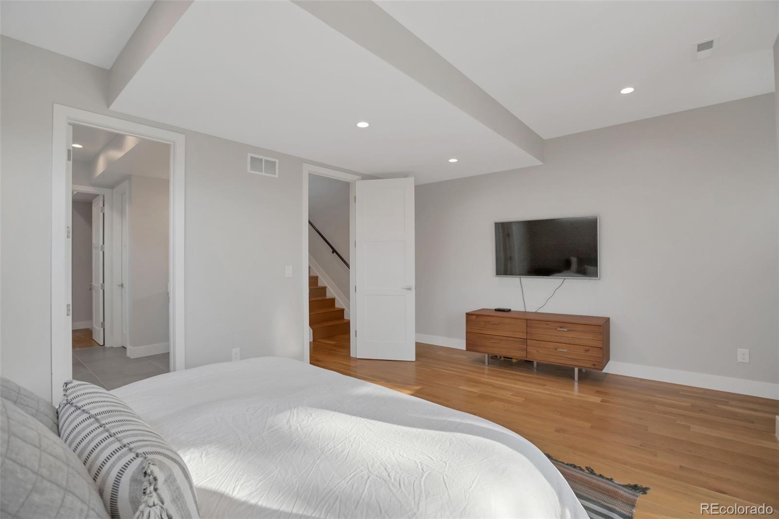 MLS Image #14 for 3644  vallejo street,denver, Colorado