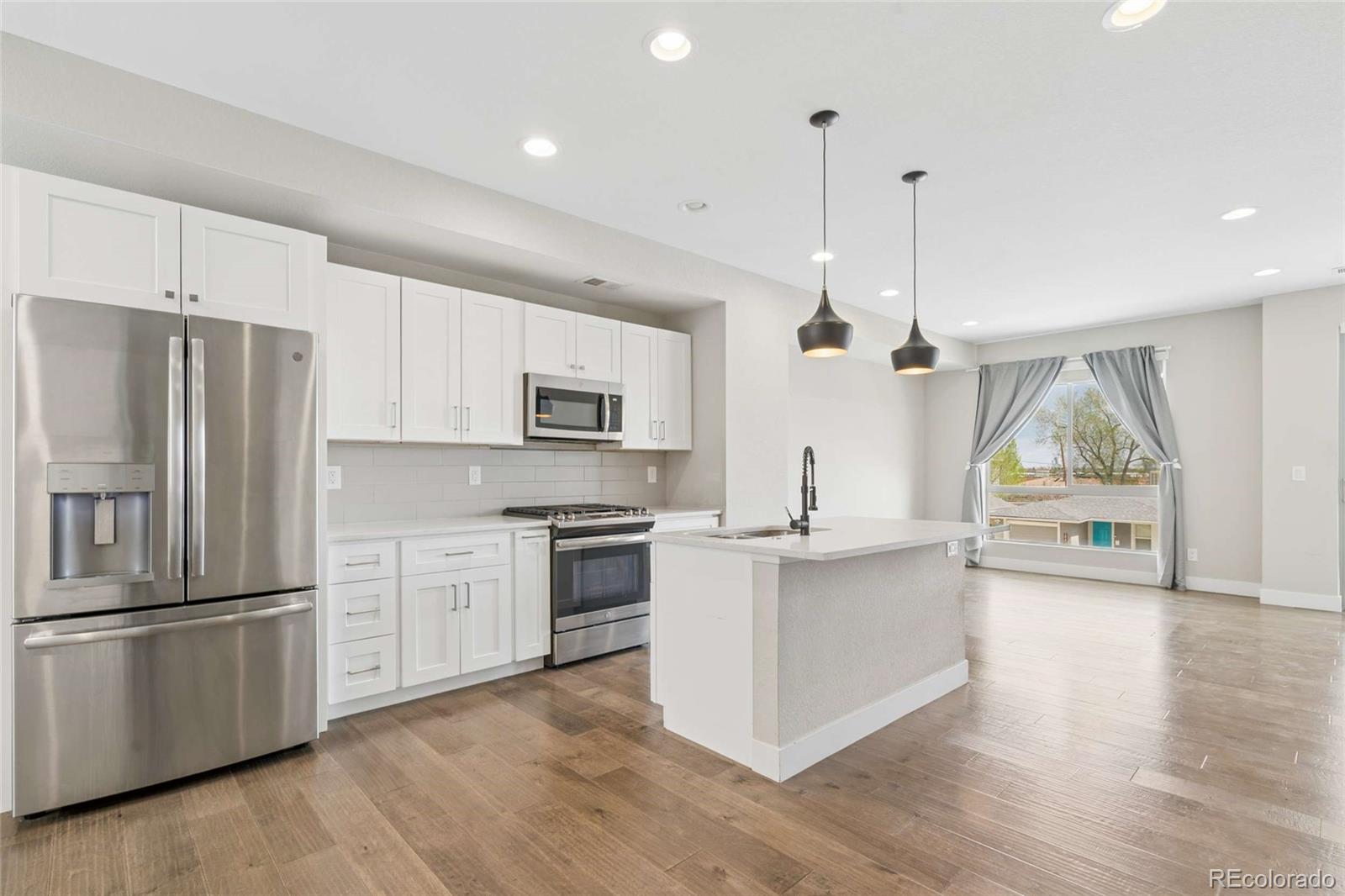MLS Image #3 for 1935  eaton street ,lakewood, Colorado
