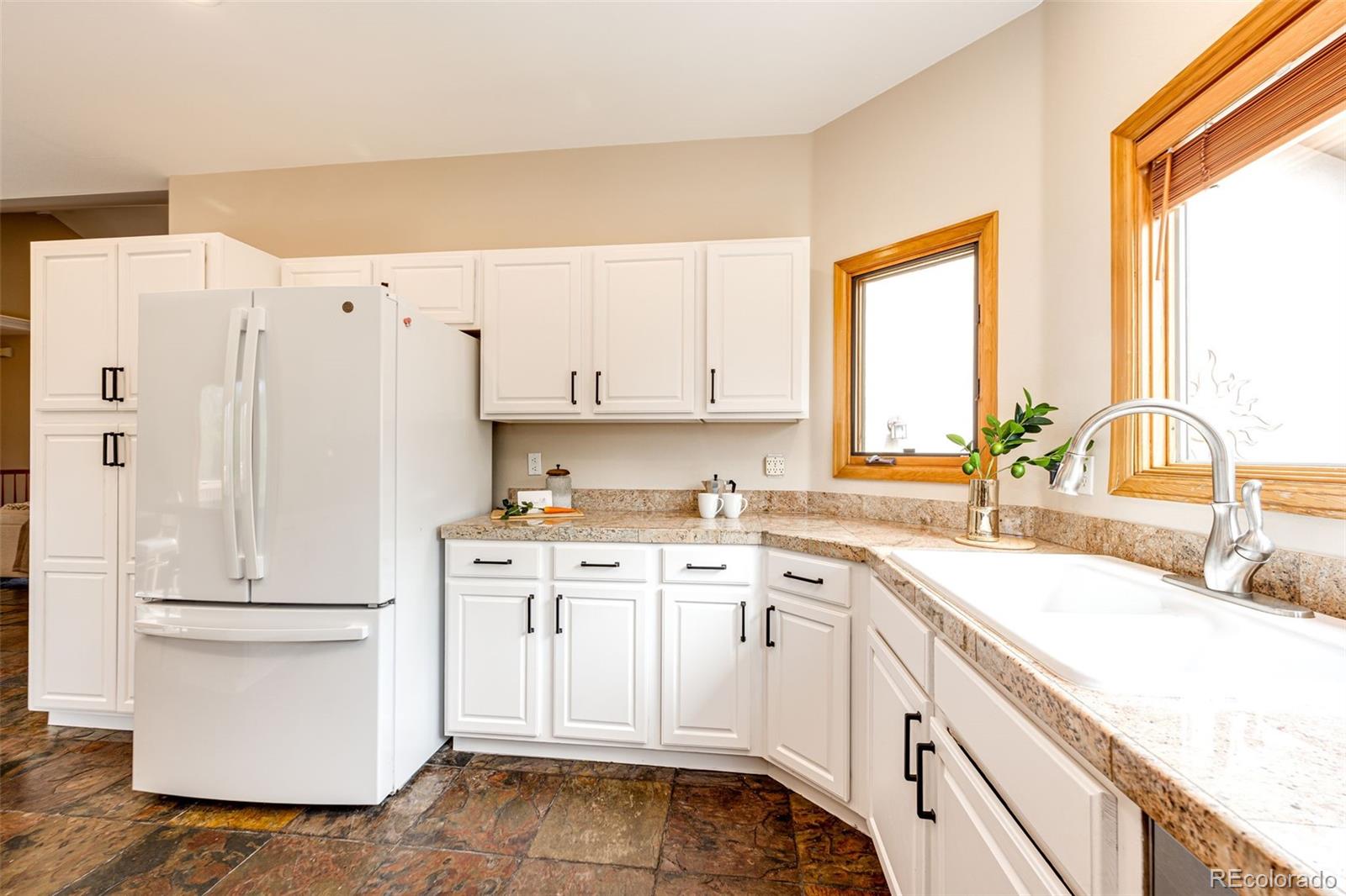 MLS Image #13 for 404 e lake place,centennial, Colorado