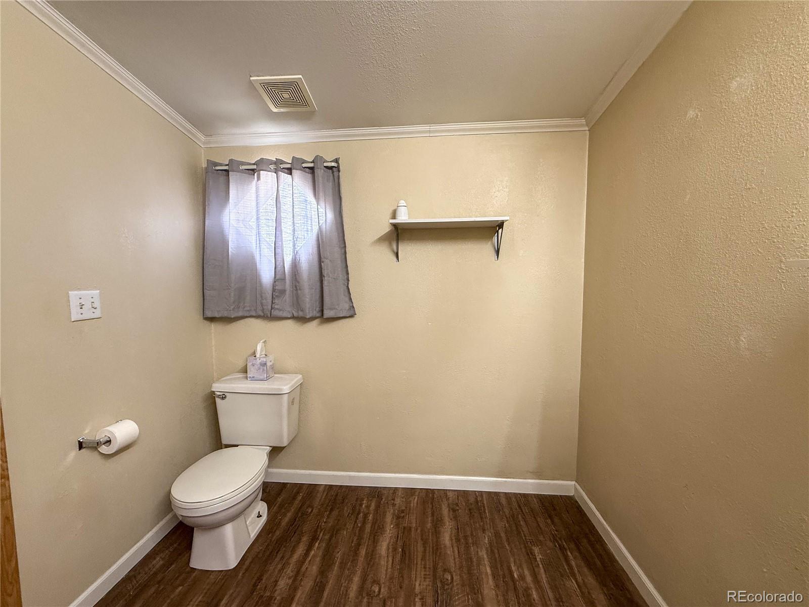 MLS Image #11 for 337  vine street,burlington, Colorado