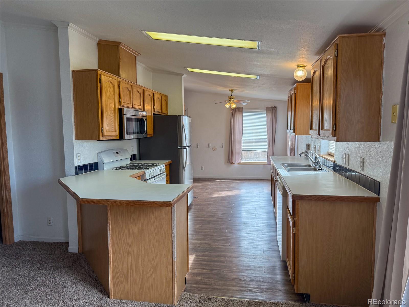 MLS Image #3 for 337  vine street,burlington, Colorado