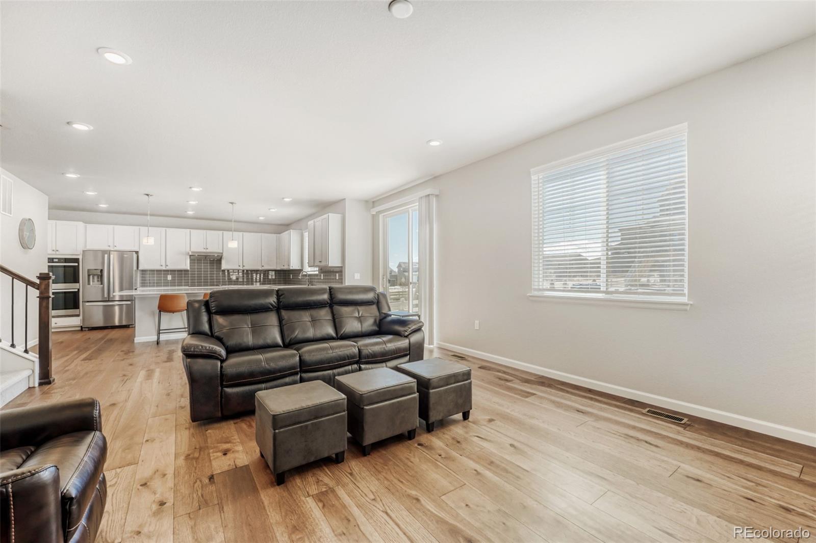 MLS Image #4 for 27942 e glasgow place,aurora, Colorado