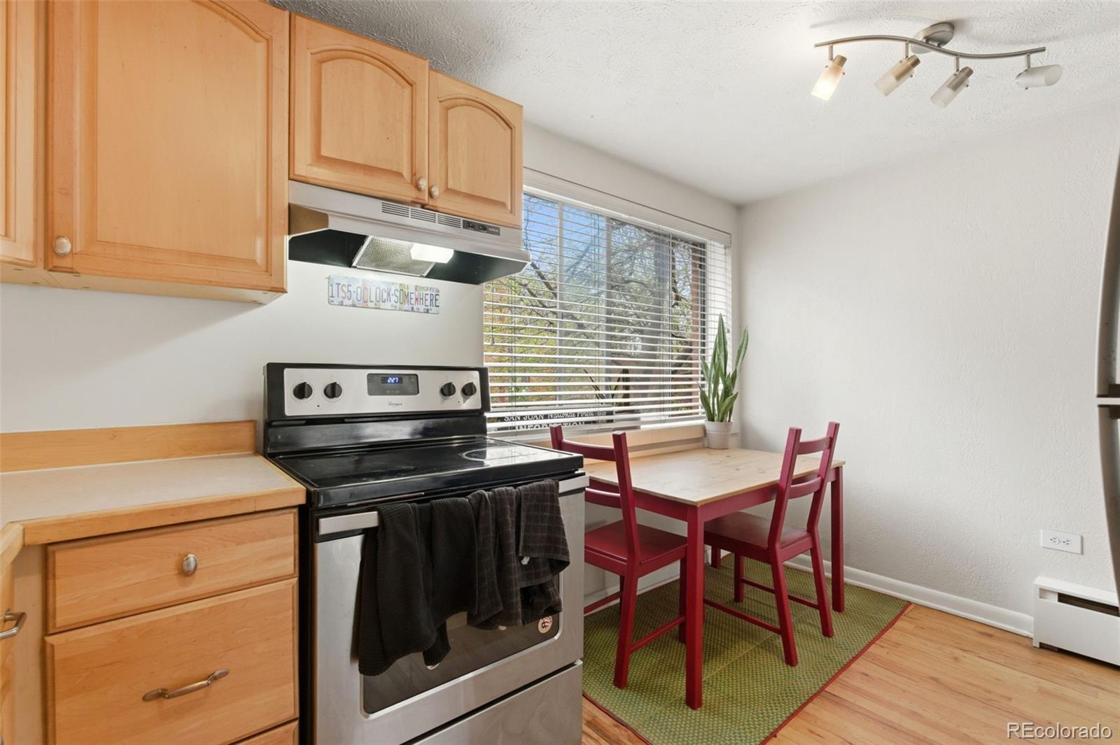 MLS Image #11 for 1063 n clarkson street,denver, Colorado