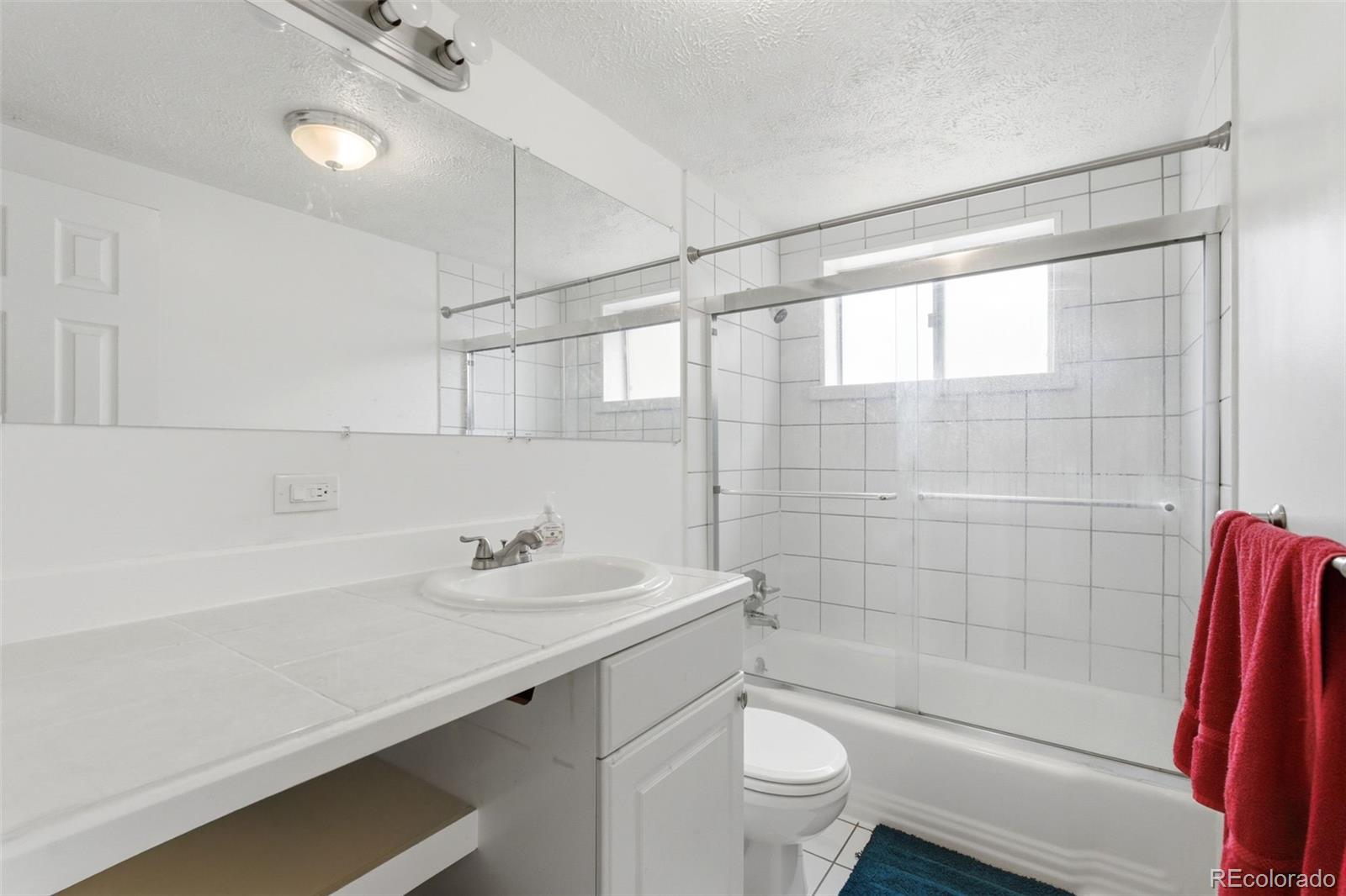 MLS Image #13 for 1063 n clarkson street,denver, Colorado