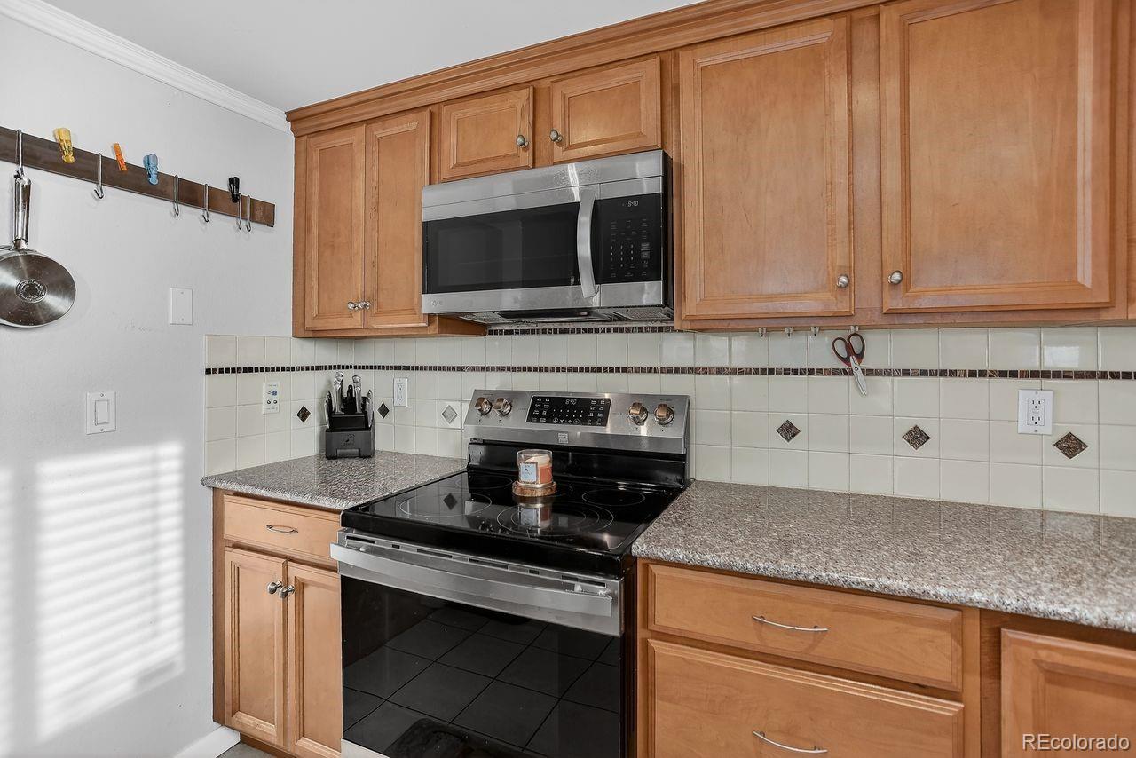 MLS Image #14 for 13967 e oxford place,aurora, Colorado