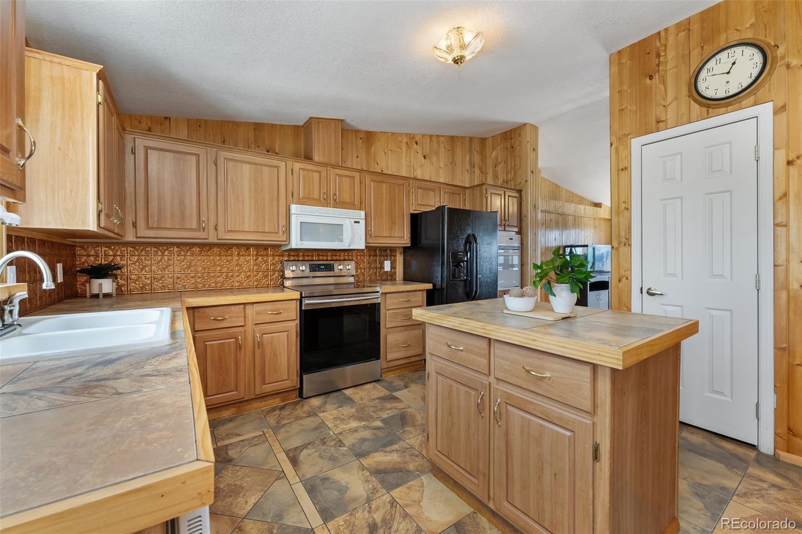 MLS Image #13 for 132  singing pines court,livermore, Colorado