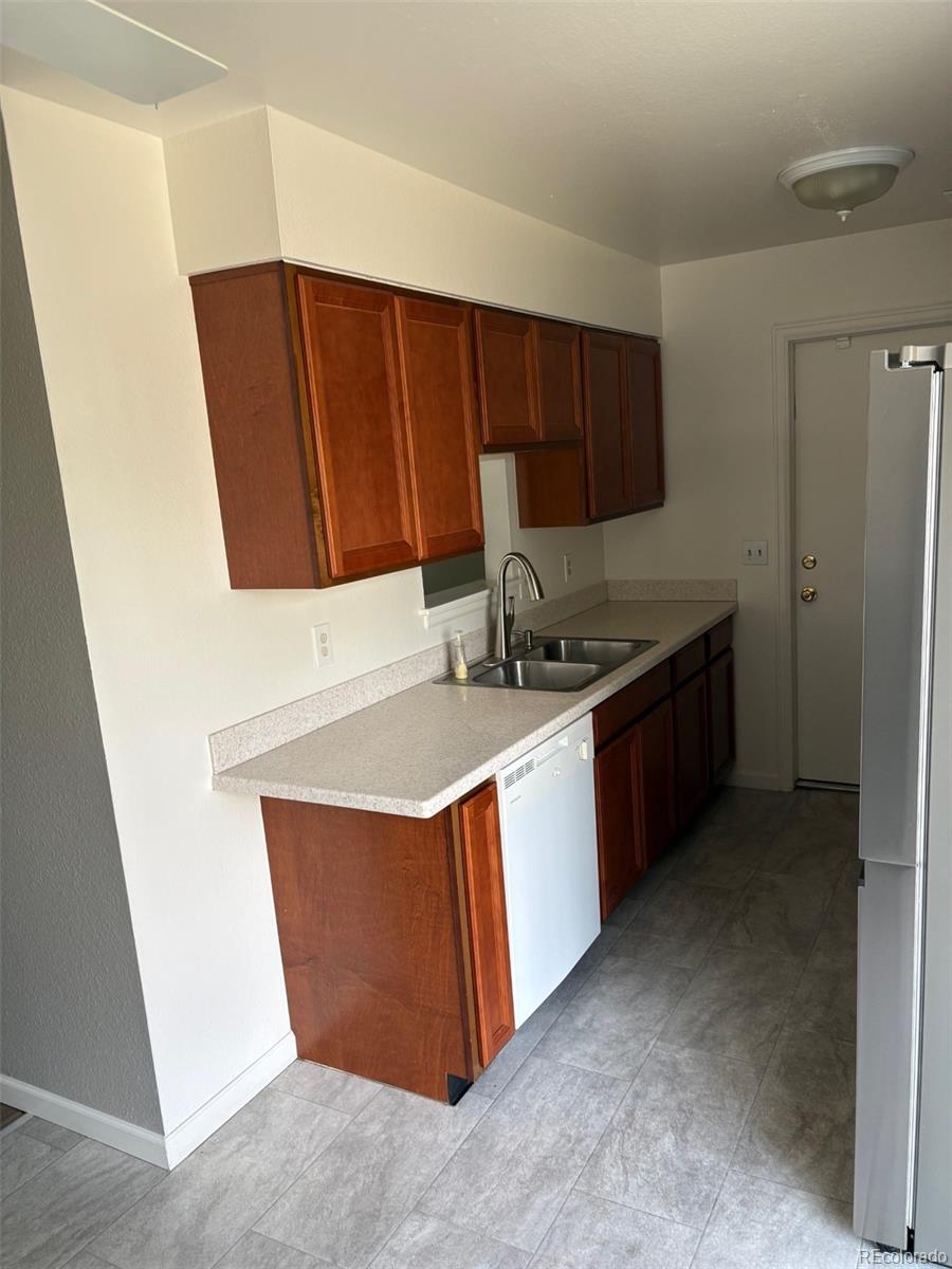 MLS Image #4 for 9315 w girard place,lakewood, Colorado