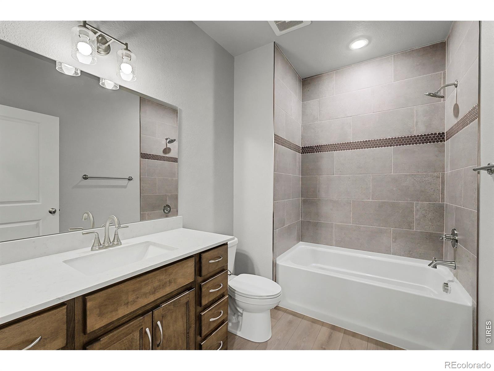 MLS Image #14 for 265  high point drive,longmont, Colorado