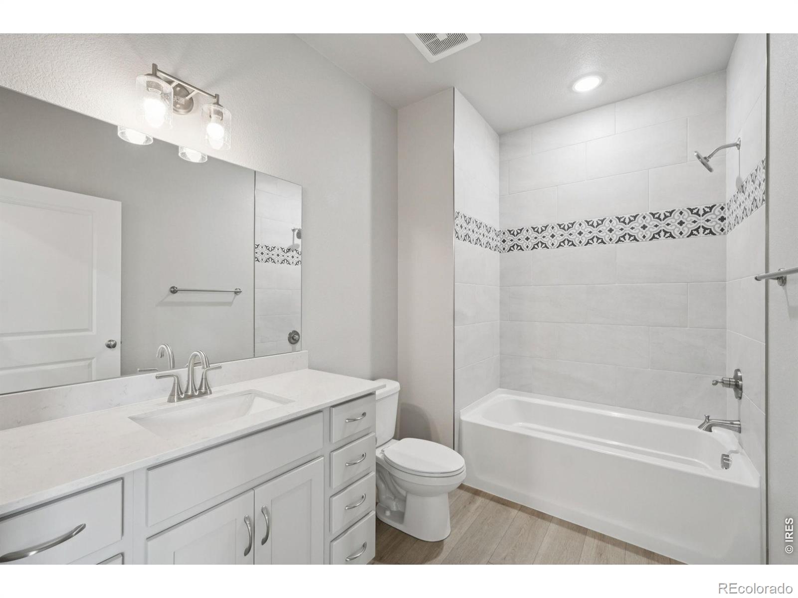 MLS Image #10 for 265  high point drive,longmont, Colorado