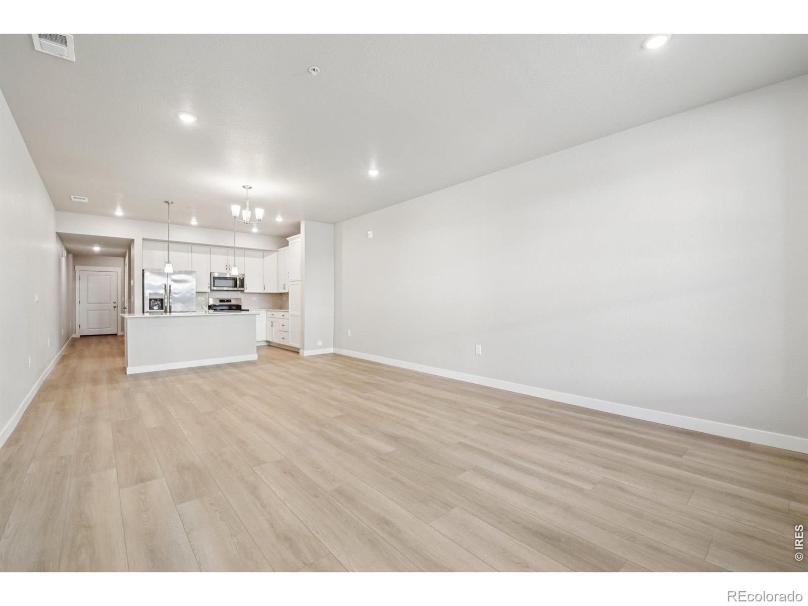 MLS Image #12 for 410  high point drive,longmont, Colorado