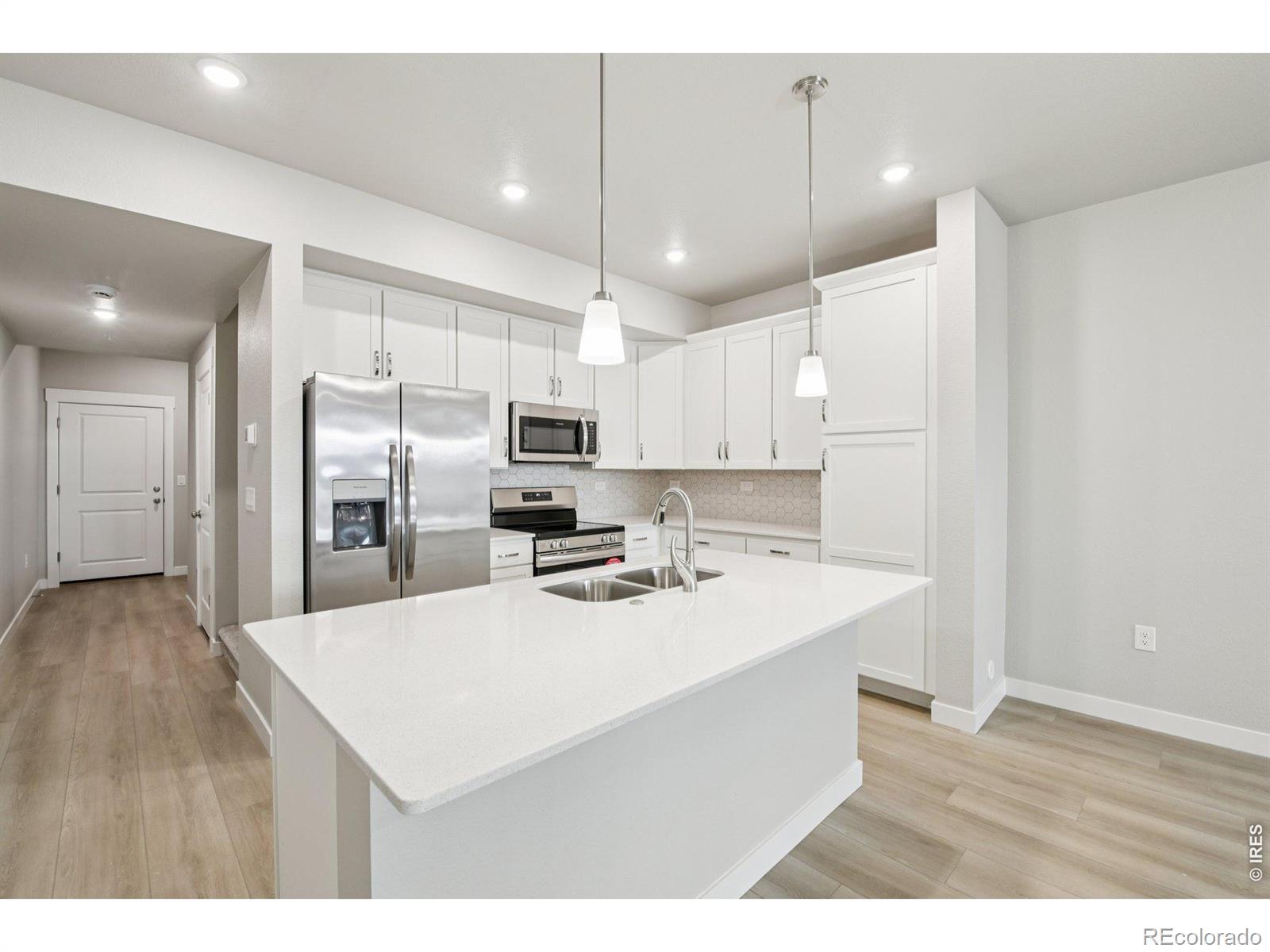 MLS Image #6 for 410  high point drive,longmont, Colorado