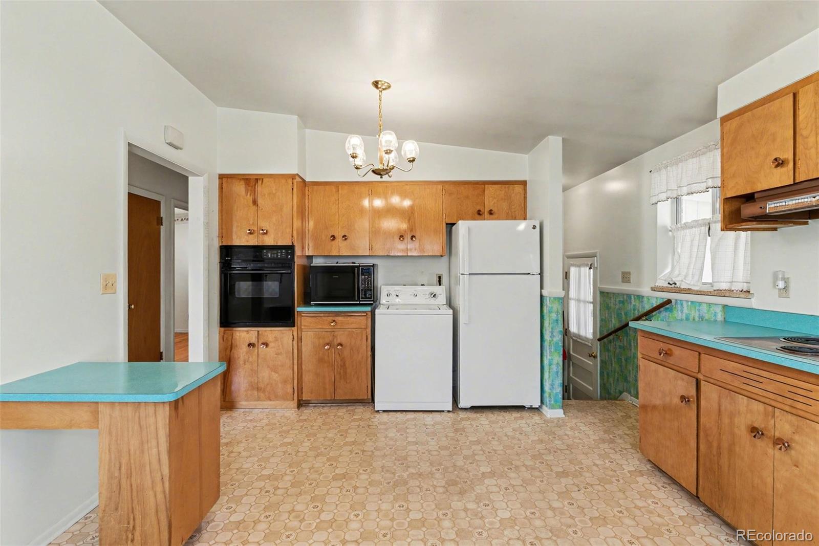 MLS Image #7 for 1018 s krameria street,denver, Colorado