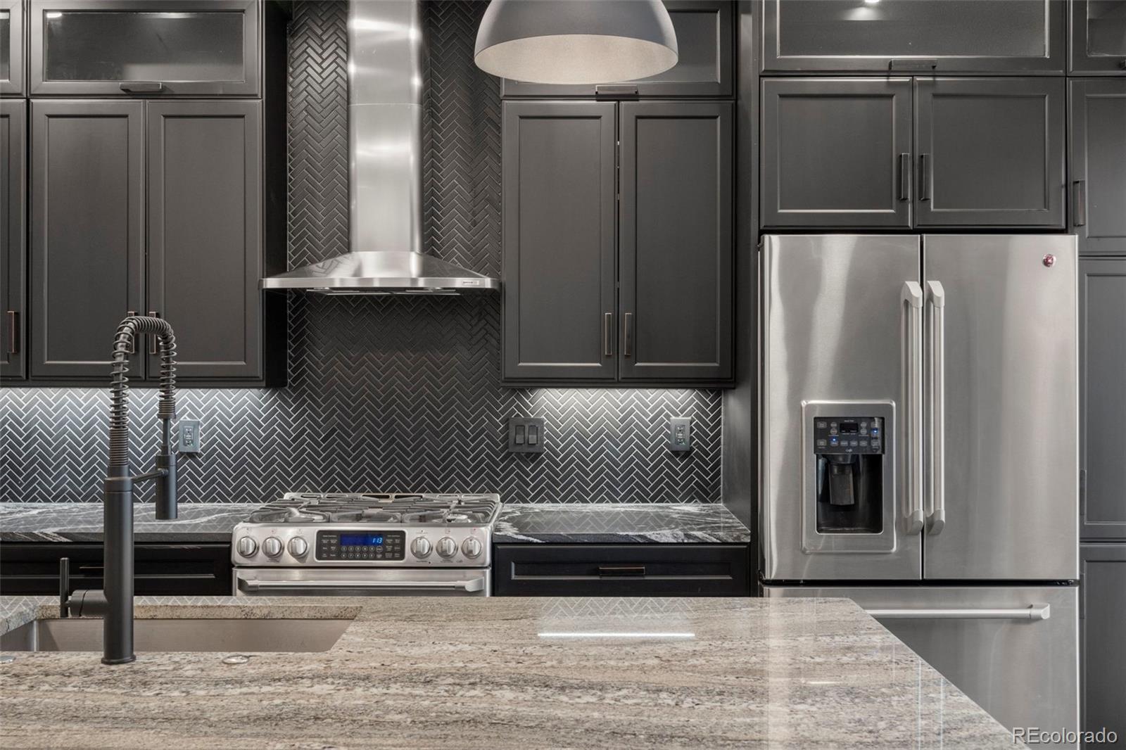 MLS Image #9 for 186 s garfield street,denver, Colorado